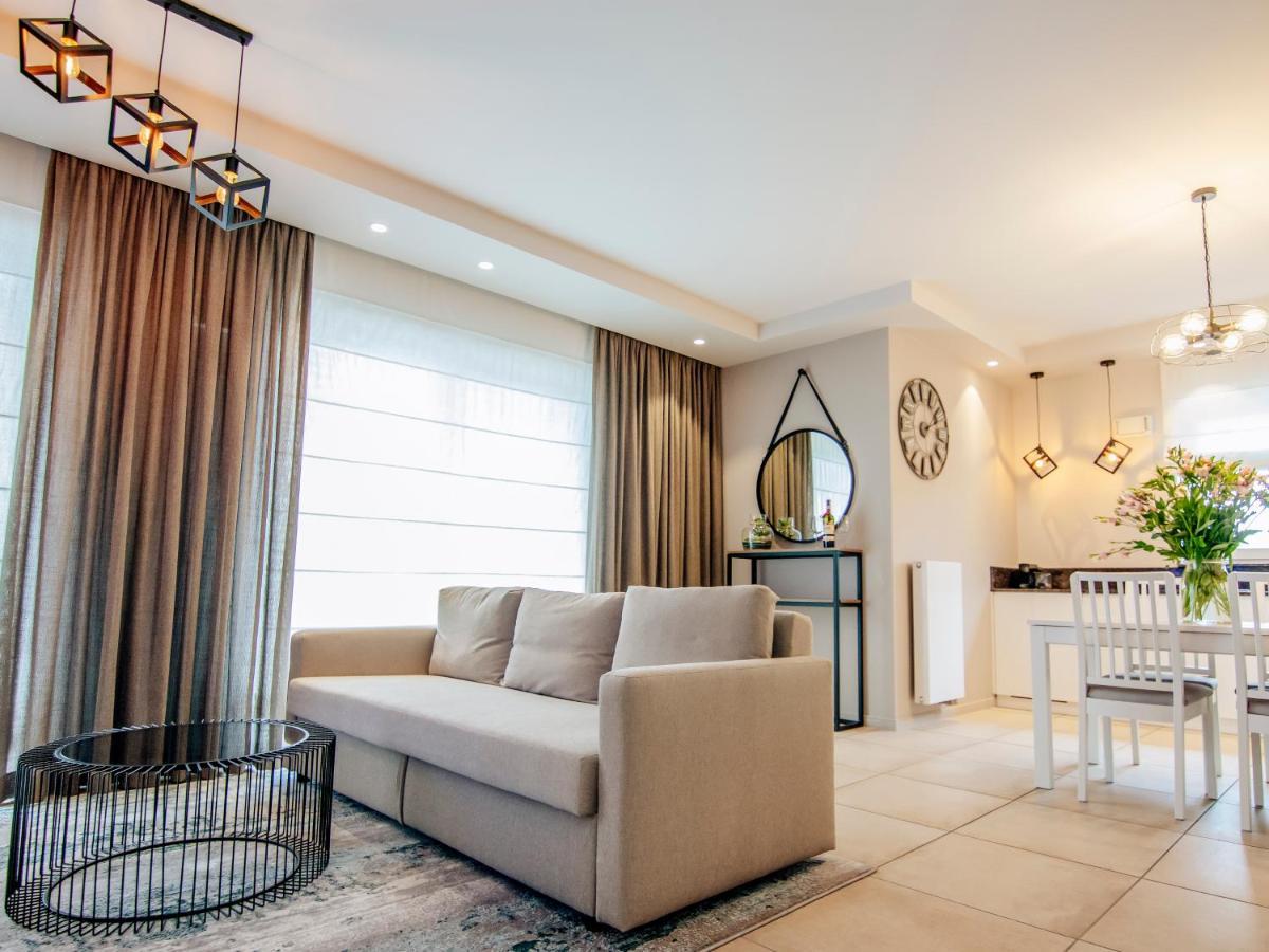 El Apartments - Orion พอซนาน ภายนอก รูปภาพ